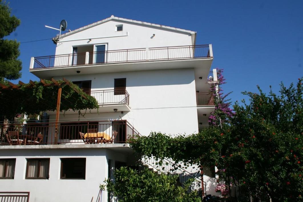 Apartmani Mladina Елса Экстерьер фото